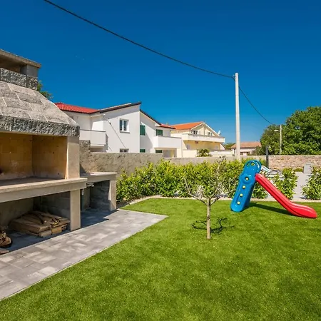 Meteora With Private Pool 아파트