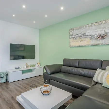 Apartment Meteora With Private Pool Malinska