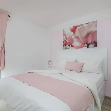 Apartment Meteora With Private Pool Malinska
